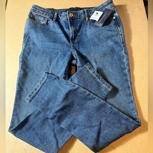 NWT. TOMMY HILFIGER JEANS